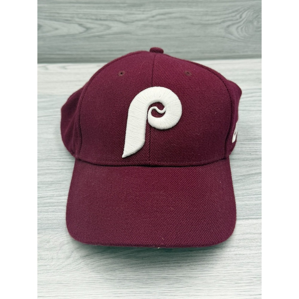 New Nike Adjustable Philadelphia Phillies MLB Hat Red Ripped